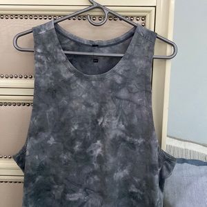 Lululemon men’s L tank